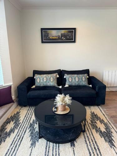 Mill Road Apartment | 1 bed flat in central Cambridge located over restaurant