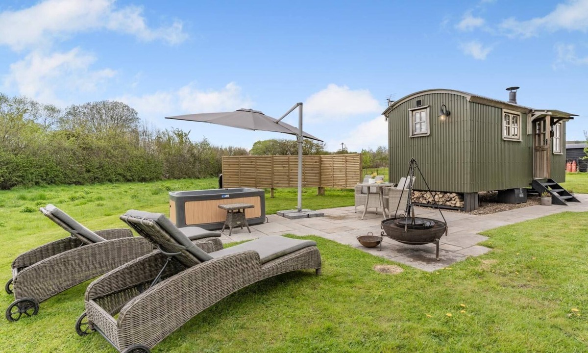 Bronllys Cottage | 1 Bed in Bronllys (oc-t31949)