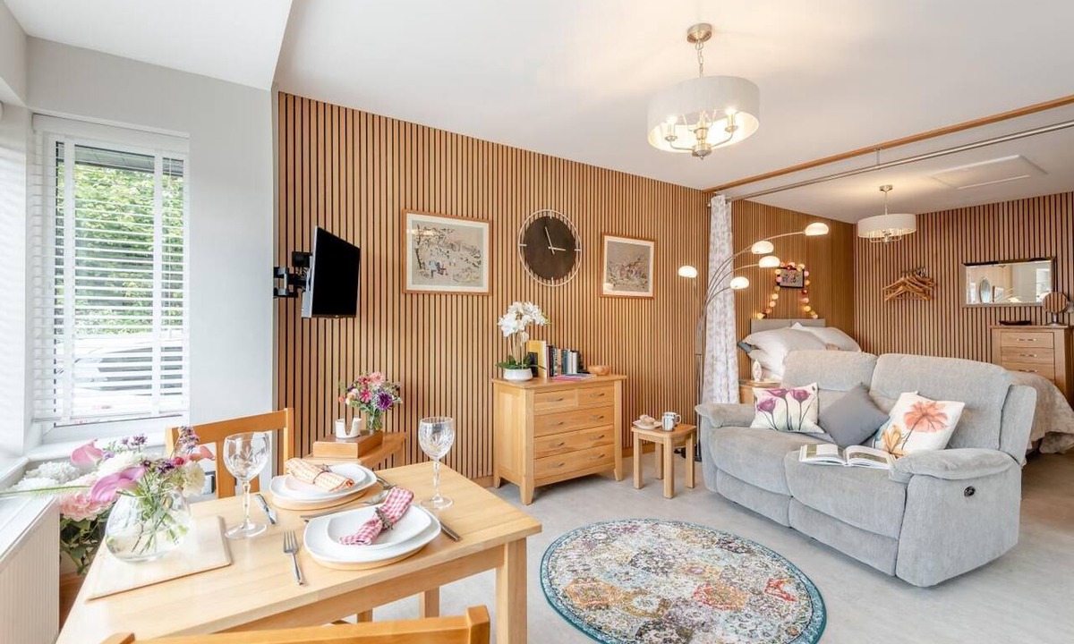 Challock House | 1 Bed in Challock (oc-o45948)
