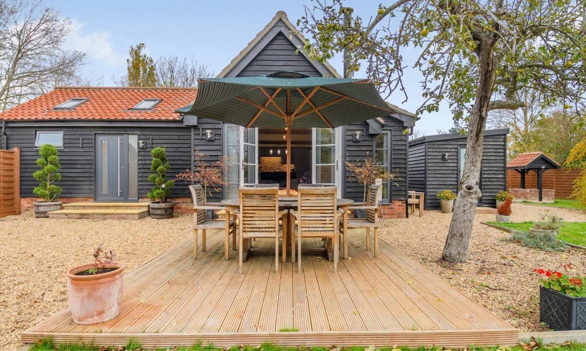 Diss Cottage | 1 Bed in Dickleburgh (oc-m33974)