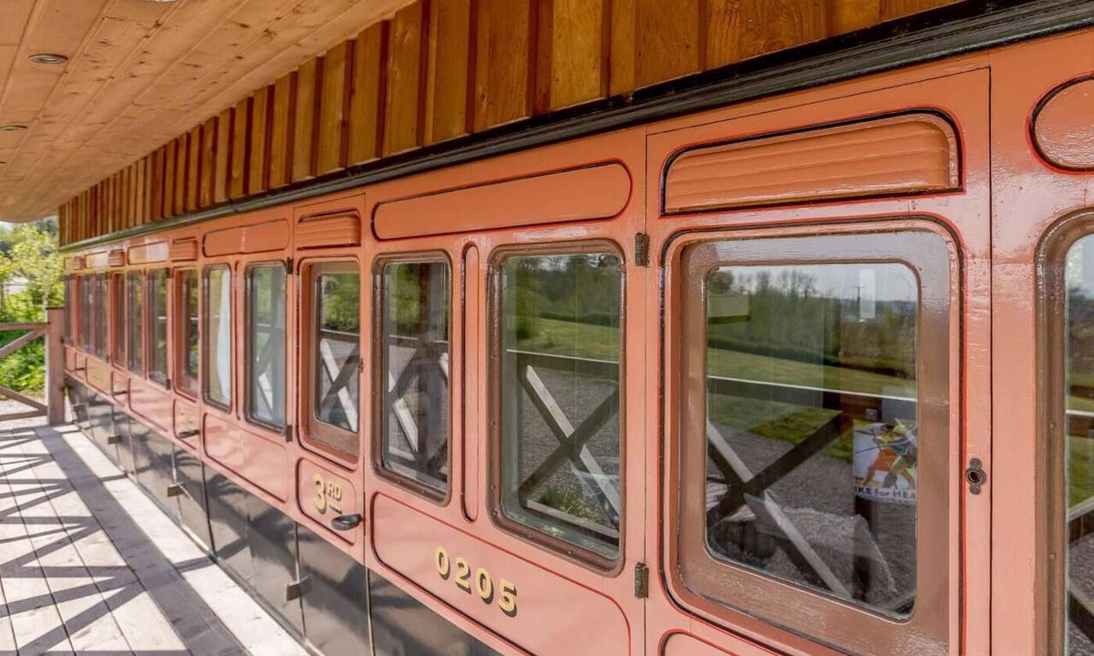Longdown RV Rental | 1 Bed in Exeter (oc-75423)