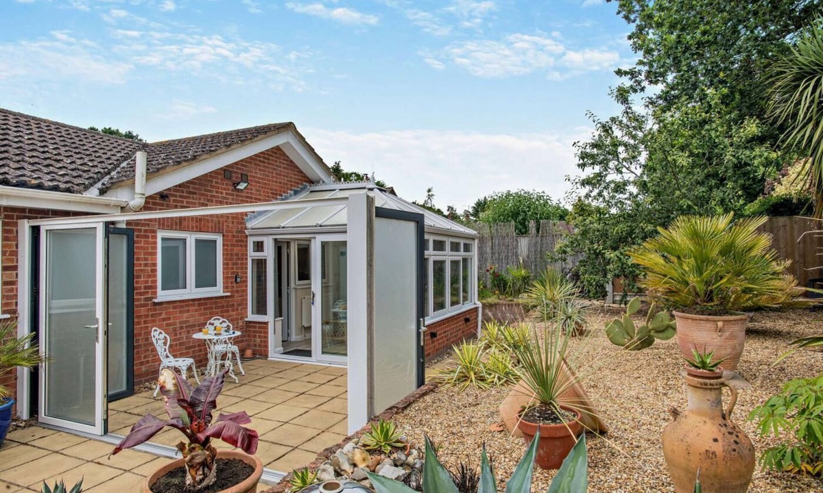 Postwick with Witton House | 1 Bed in Postwick (oc-p29566)