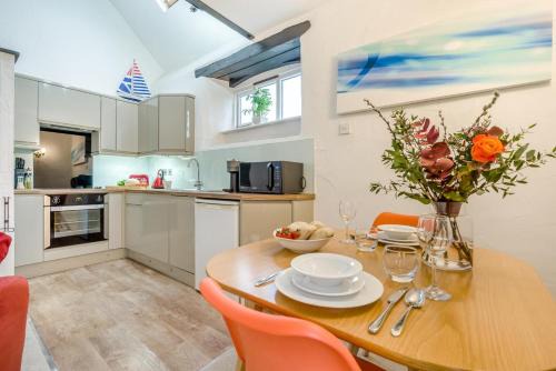 Wainhouse Corner House | 1 Bed in St. Gennys oc-l34629