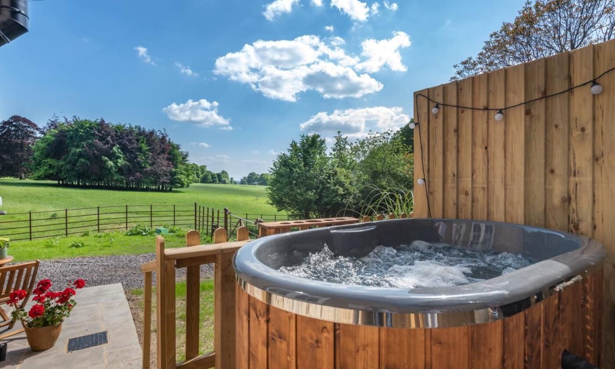 Tollard Royal Cottage | 1 Bed in Tollard Royal (oc-t29453)