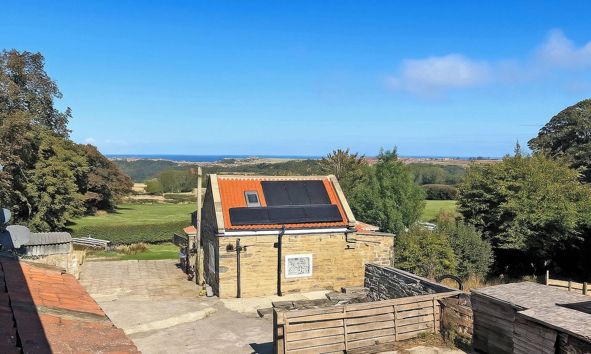 Briggswath Cottage | 1 bedroom accommodation in Sneaton, near Whitby