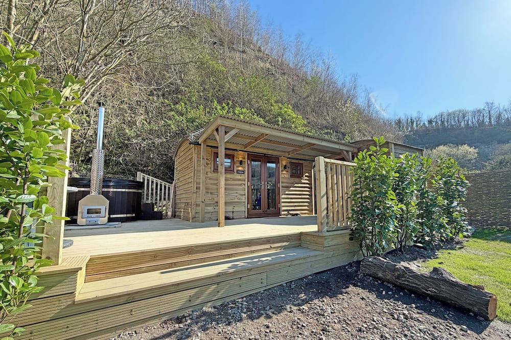 Eccles Ski Chalet | 1 bedroom accommodation in Halling