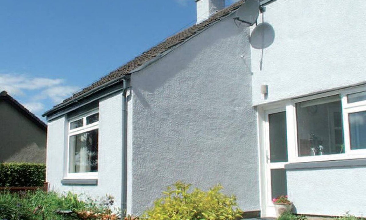 Melrose Cottage | 1 bedroom accommodation in Bowden, Newton St Boswells
