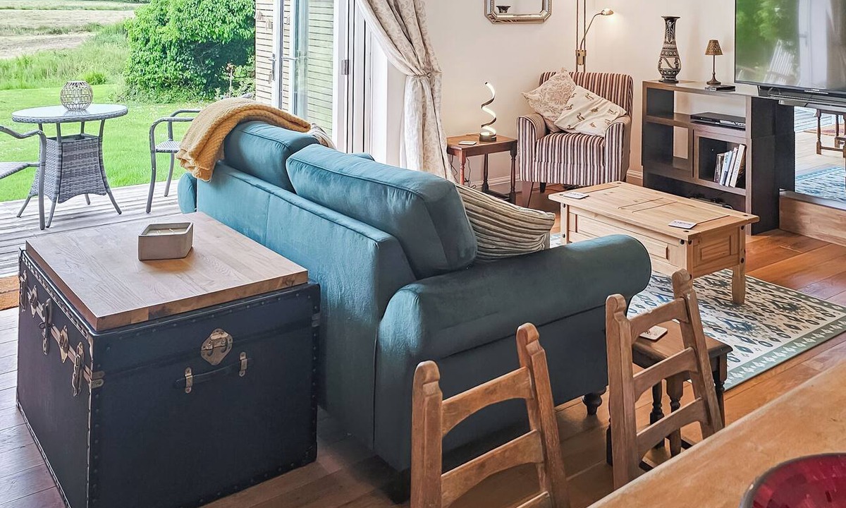 Beccles Cottage | 1 bedroom accommodation in Aldeby