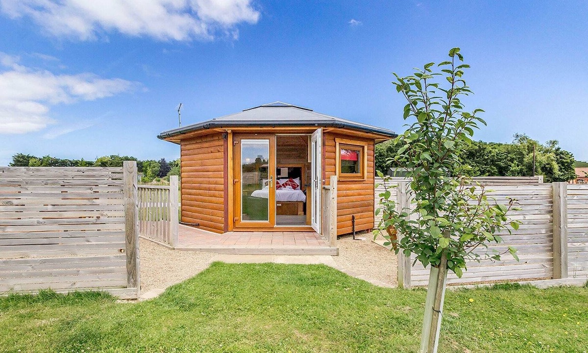 Fitling House | 1 bedroom accommodation in Fitling, Nr Hornsea