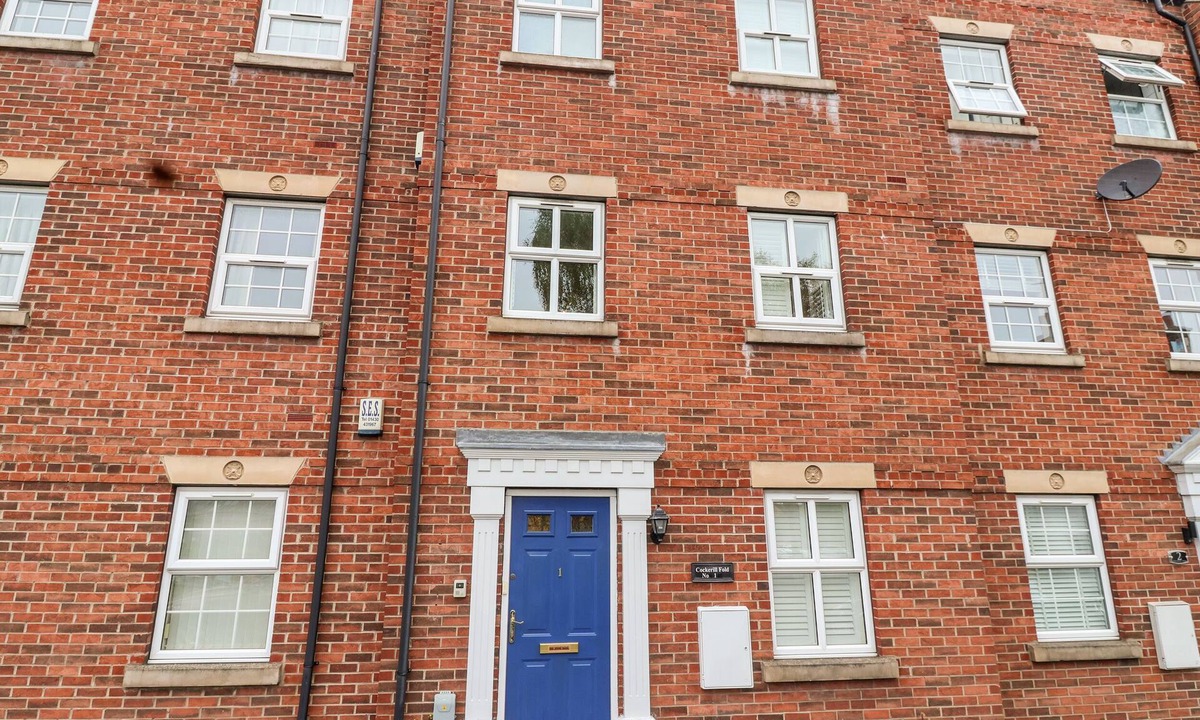 Beverley House | 1 COCKERILL FOLD, pet friendly, with a garden in Beverley