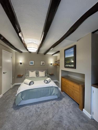 Alston House | 1 Gilmore Close
