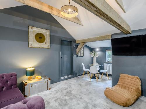 Saint Osyth House | 1 Lamb Barn