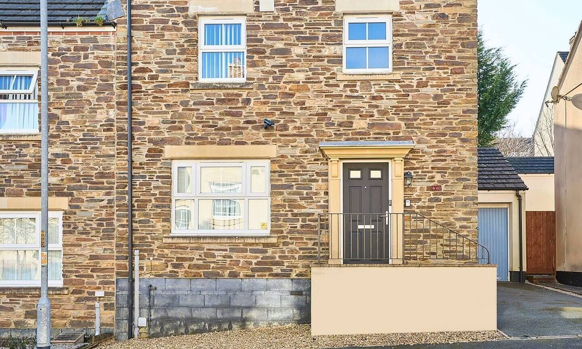Launceston House | #120 Hazlenut cottage Cornwall Home in Launceston