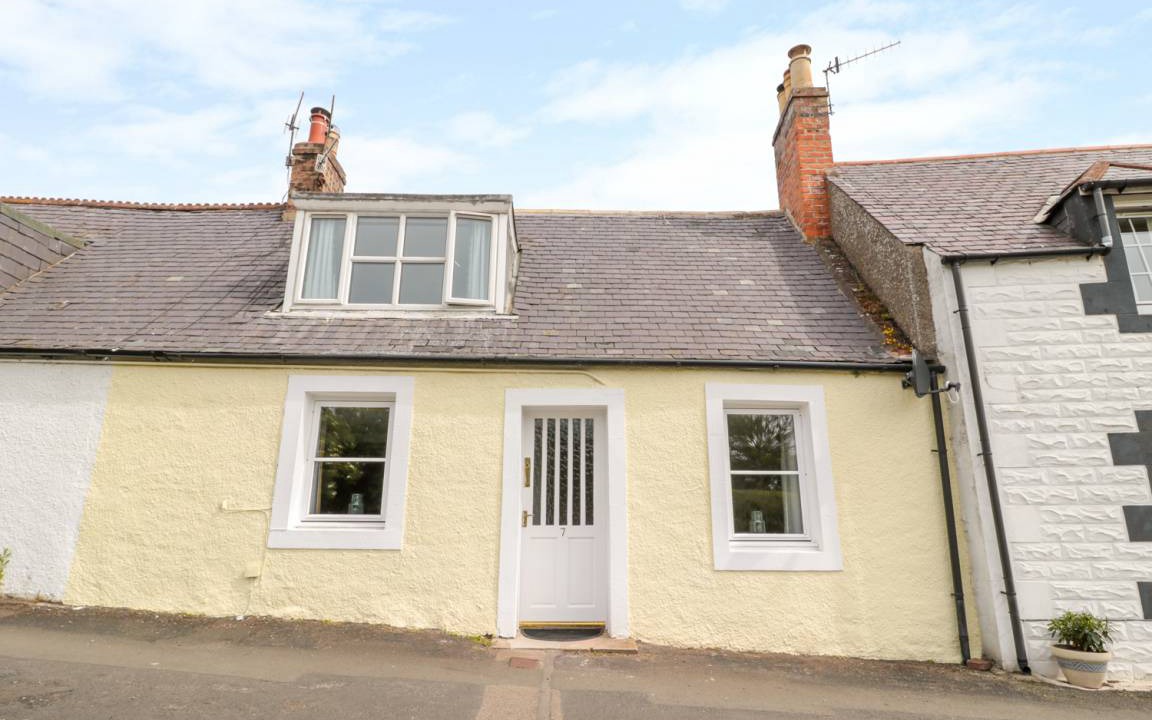 Eyemouth Cottage | 130 m² Cottage ∙ 3 bedrooms ∙ 5 guests