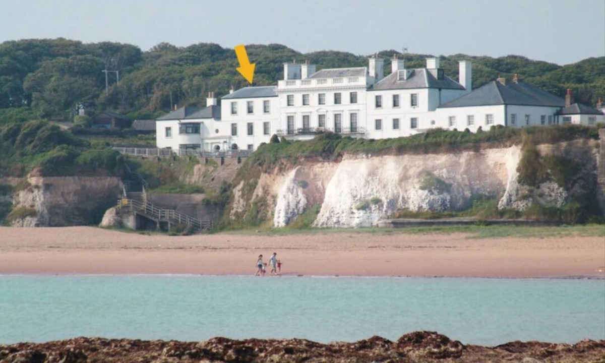 Kingsgate Apartment | 1h from central London and 30min from Dover, opposite stairs to sandy beach