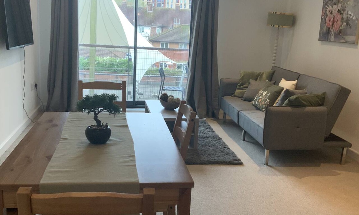 Baltic Triangle Apartment | 2 Bed by Albert Dock | Walk to Centre
