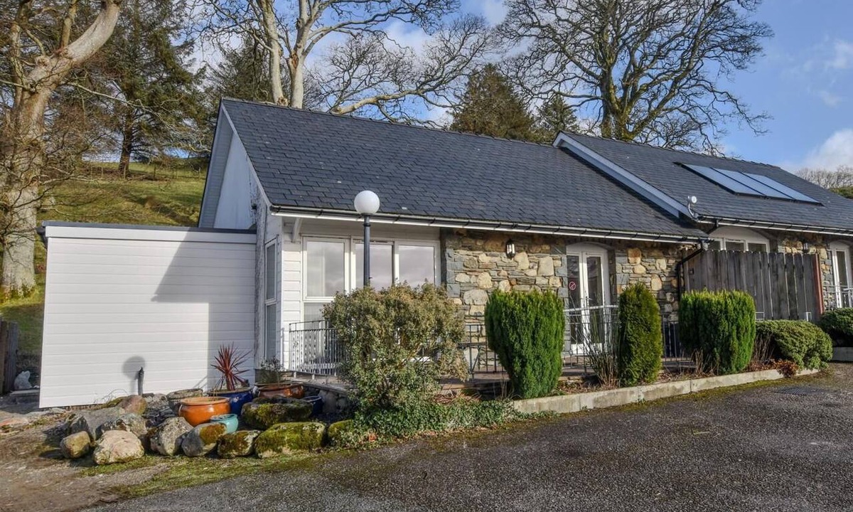 Bala Cottage | 2 Bed in Bala (oc-86964)