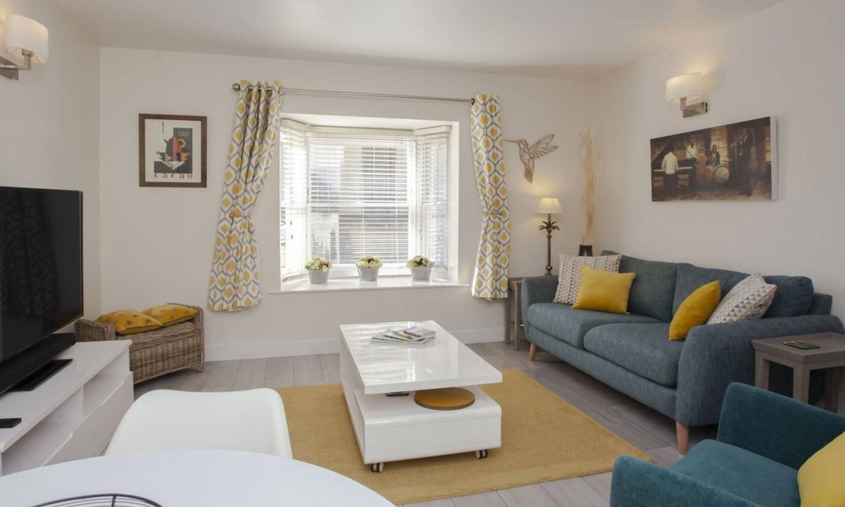 Bath Cottage | 2 Bed in Bath (oc-bhr32)