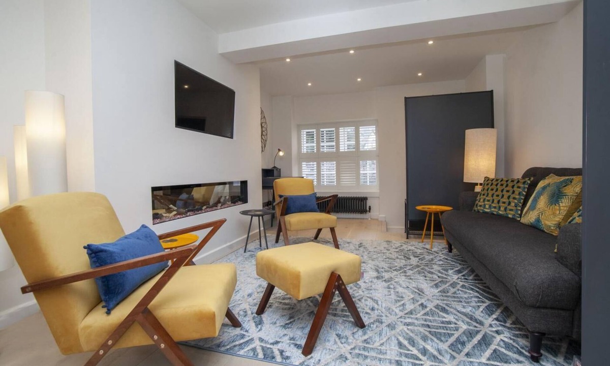 Bath Cottage | 2 Bed in Bath (oc-bhr8)