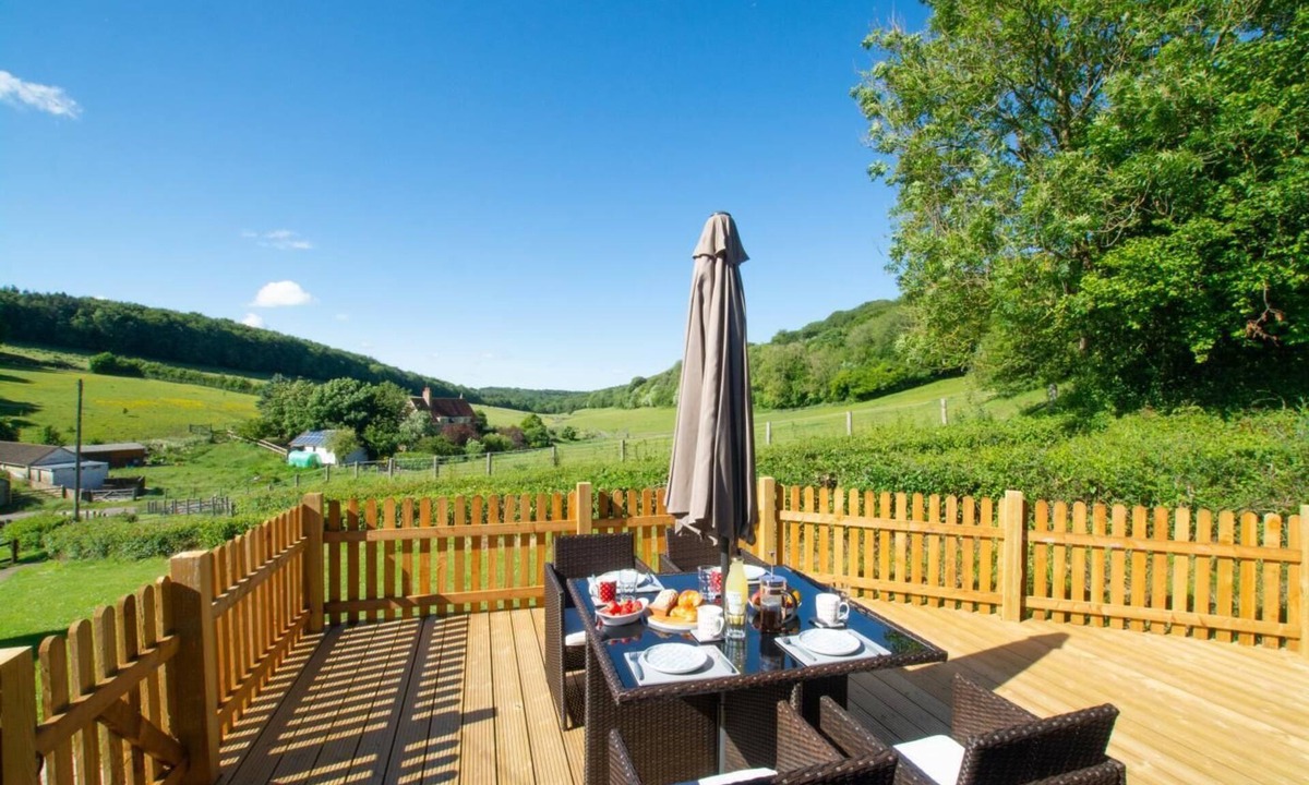 Denton Cottage | 2 Bed in Bladbean (oc-ct029)
