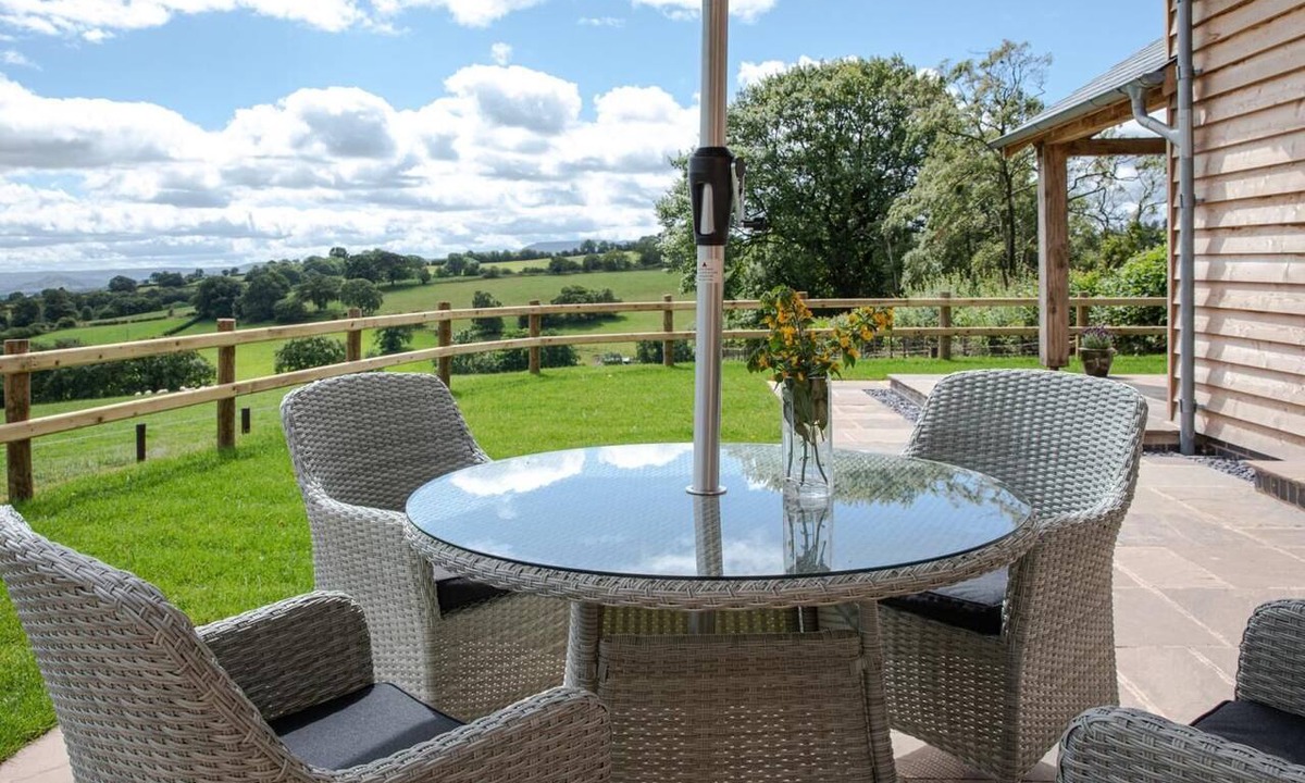 Brecon Cottage | 2 Bed in Brecon (oc-bn418)