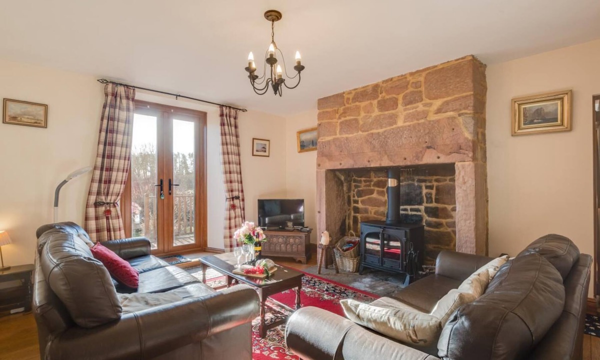 Old Bewick House | 2 Bed in Chatton (oc-nb620)