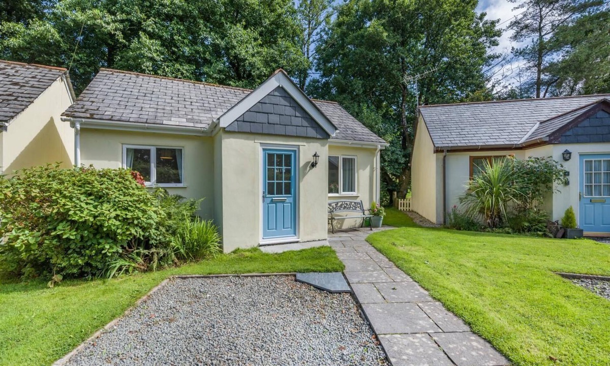 Camelford House | 2 Bed in Davidstow (oc-i32540)