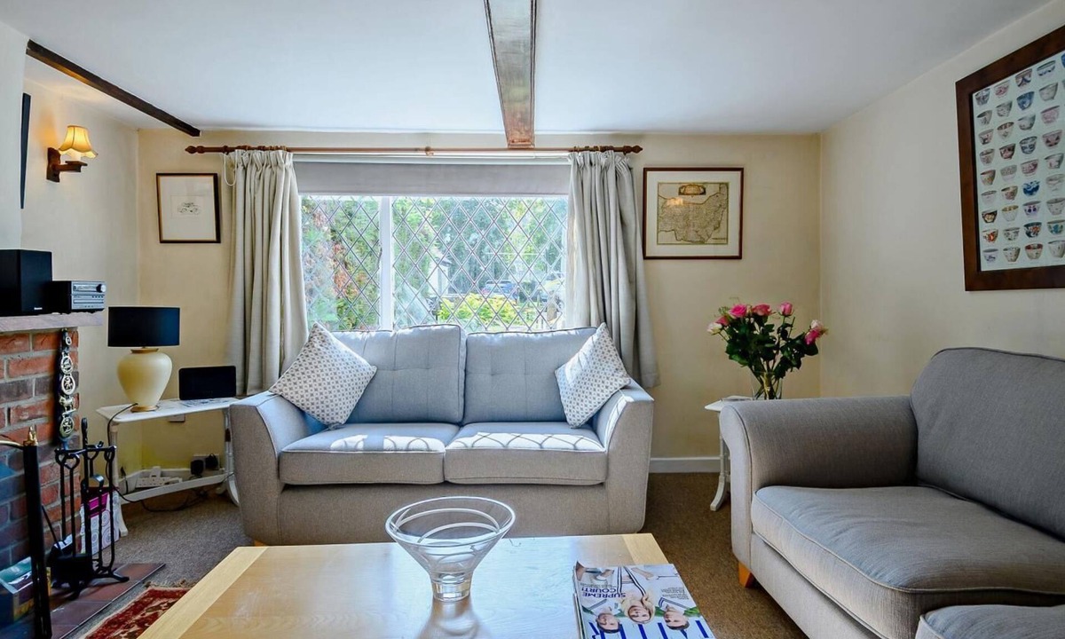 Woodbridge Cottage | 2 Bed in Dennington (oc-b28010)