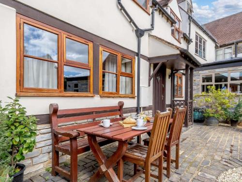 Bretforton House | 2 Bed in Evesham oc-89476