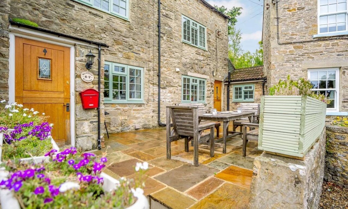 Spennithorne Cottage | 2 Bed in Harmby Nr Leyburn (oc-g0136)