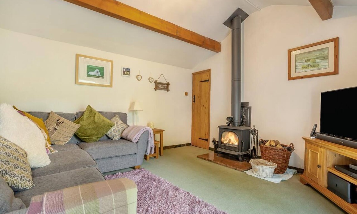 Fremington Cottage | 2 Bed in Low Row (oc-k42078)