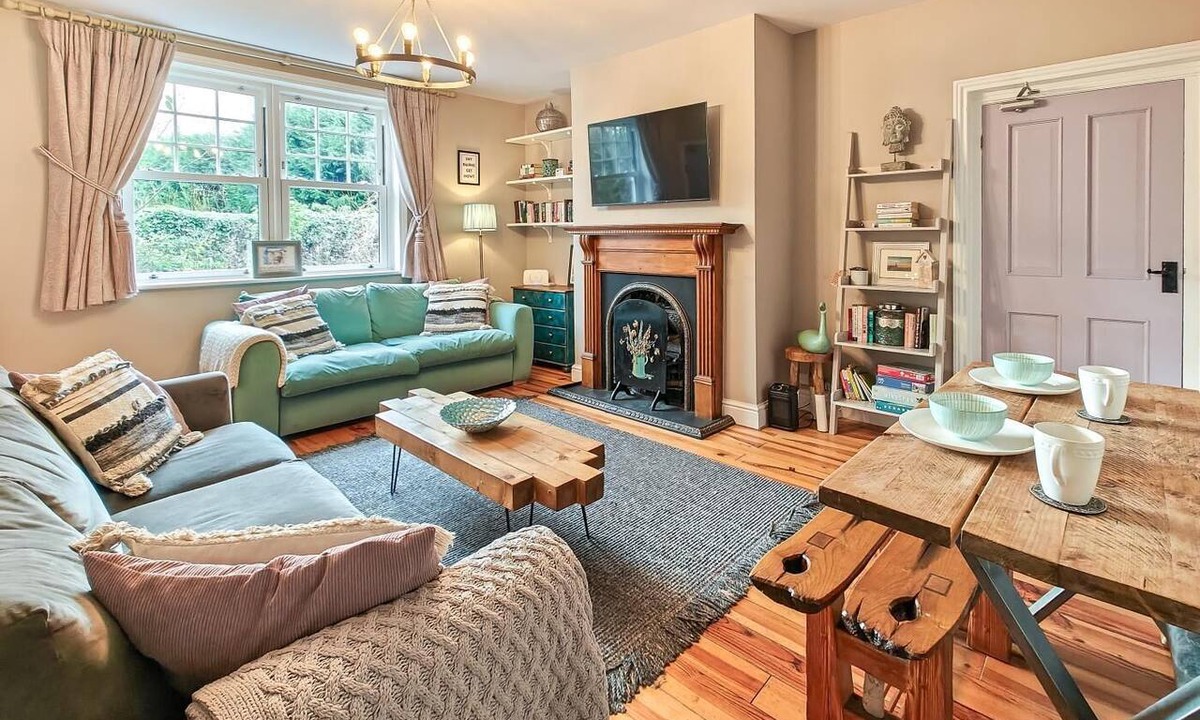 Morpeth Cottage | 2 Bed in Morpeth (oc-l35201)