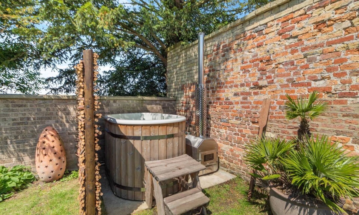 Oxborough Cottage | 2 Bed in Oxborough (oc-r29291)
