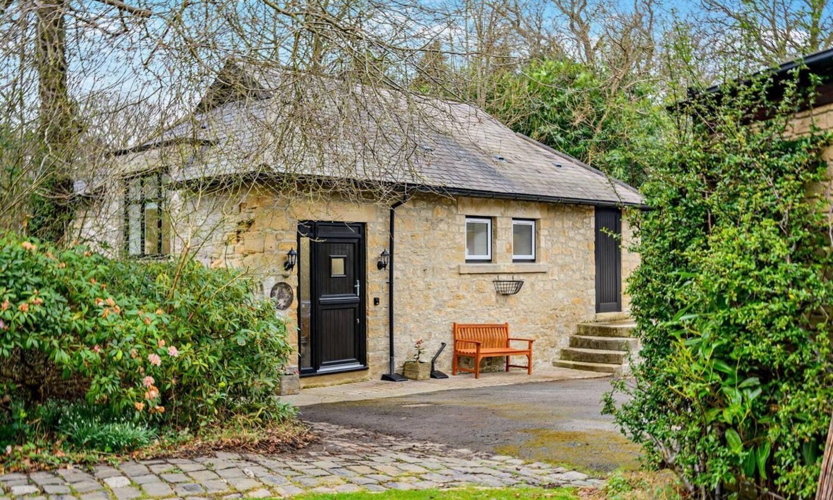Shotley Bridge Cottage | 2 Bed in Shotley Bridge (oc-h29037)