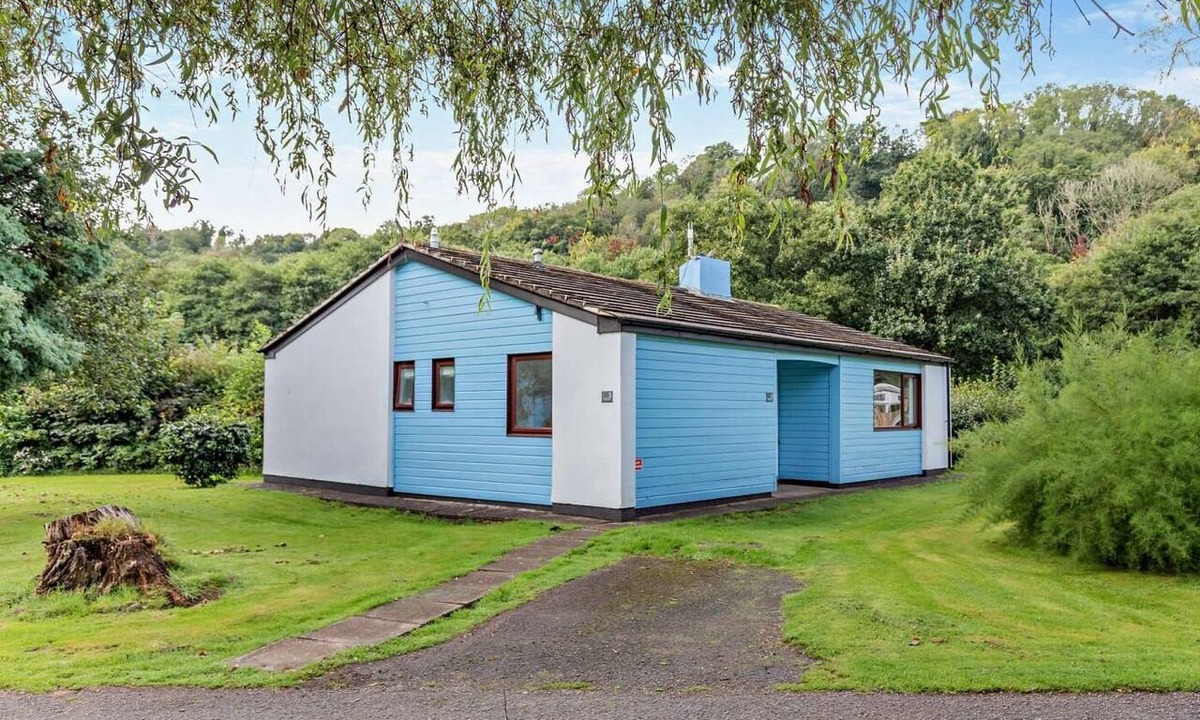 Saltash Ski Chalet | 2 Bed in Saltash (oc-95644)