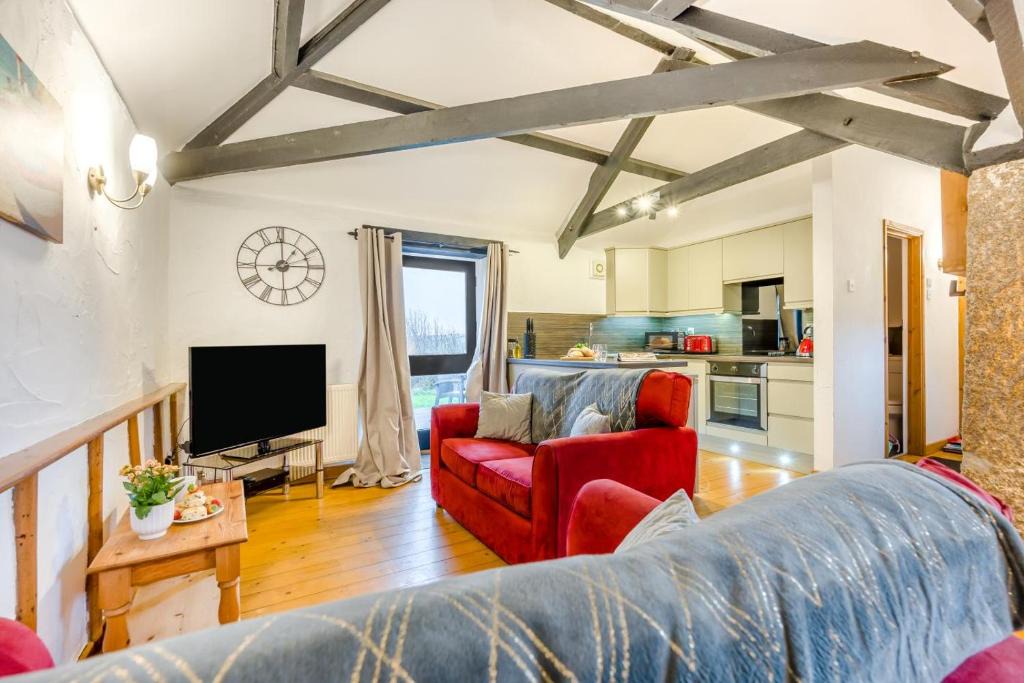 Wainhouse Corner House | 2 Bed in St. Gennys oc-o34630