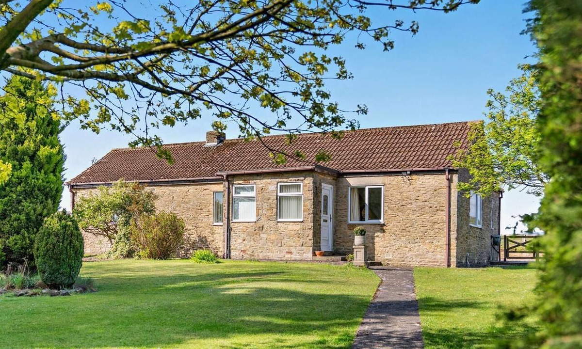 North Bitchburn House | 2 Bed in Toft Hill (oc-80005)