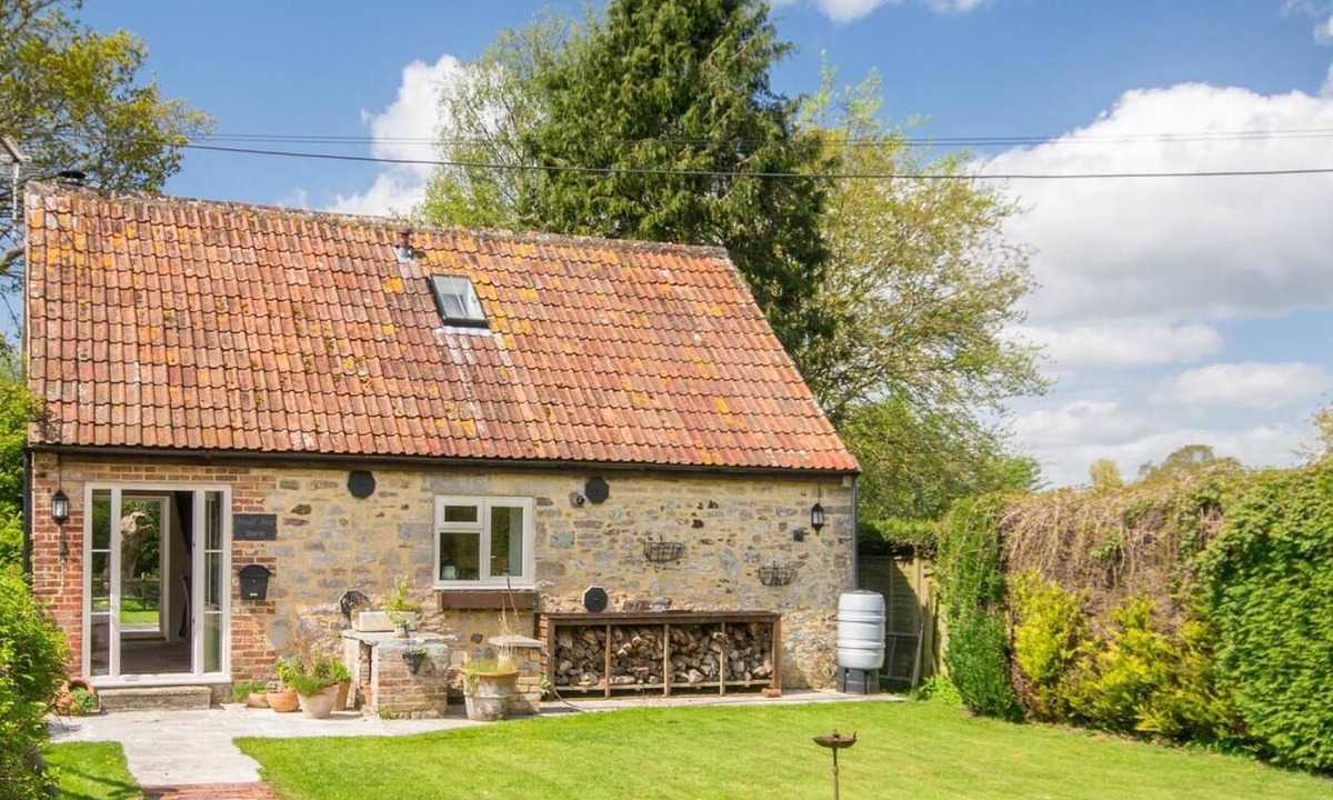 Stoborough Cottage | 2 Bed in Wareham (oc-dc184)