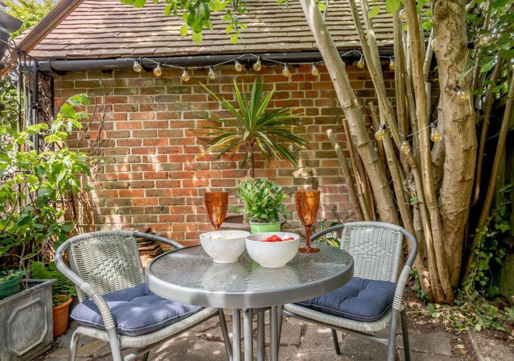 Westerham House | 2 Bed in Westerham oc-88626