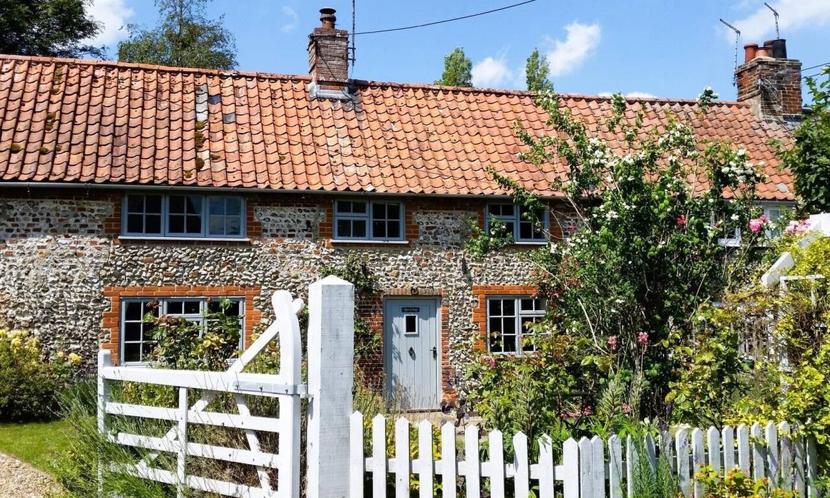 Wighton Cottage | 2 Bed in Wighton (oc-kt145)
