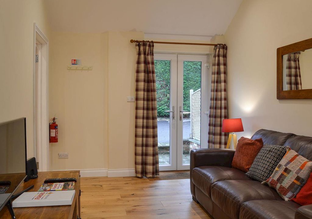 Billingshurst Cottage | 2 bedroom accommodation in Wisborough Green, near Billingshurst