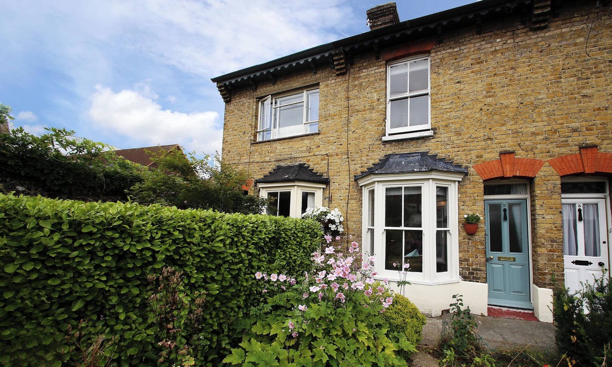 Canterbury Cottage | 2 bedroom accommodation in Canterbury