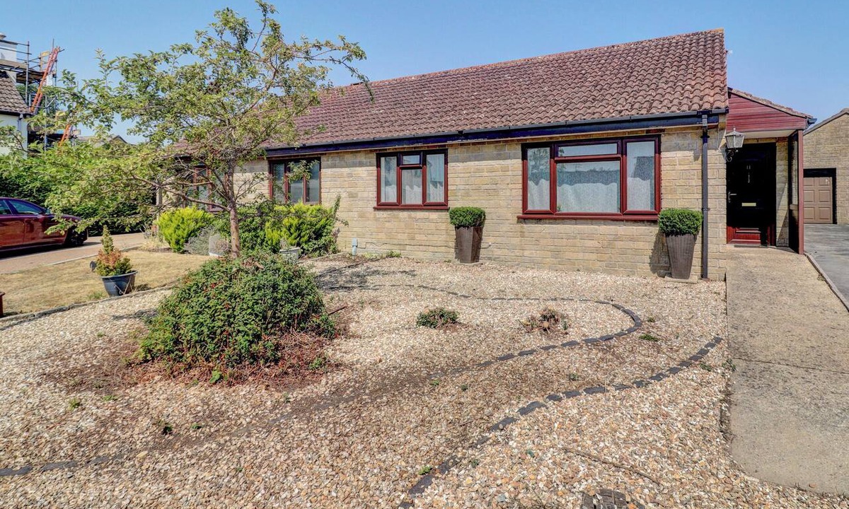 Gillingham Cottage | 2 bedroom accommodation in Gillingham