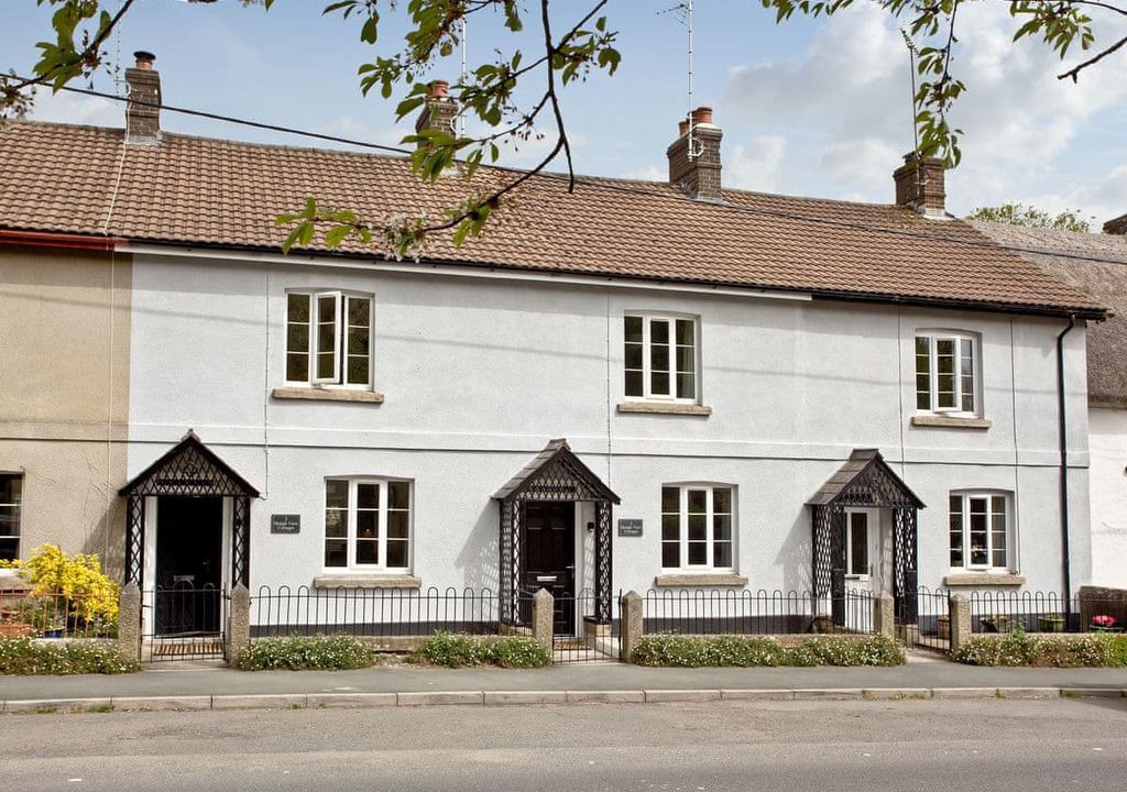 Sticklepath Cabin | 2 bedroom accommodation in Sticklepath, near Okehampton