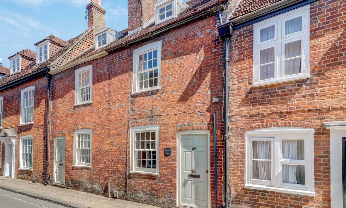 Winchester Cottage | 2 bedroom accommodation in Winchester