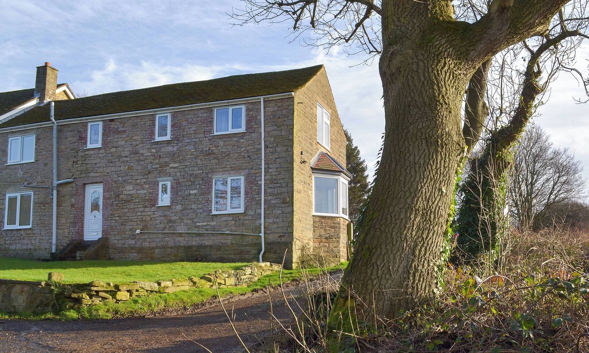 Unstone Cottage | 2 bedroom accommodation in Old Whittington, near Chesterfield
