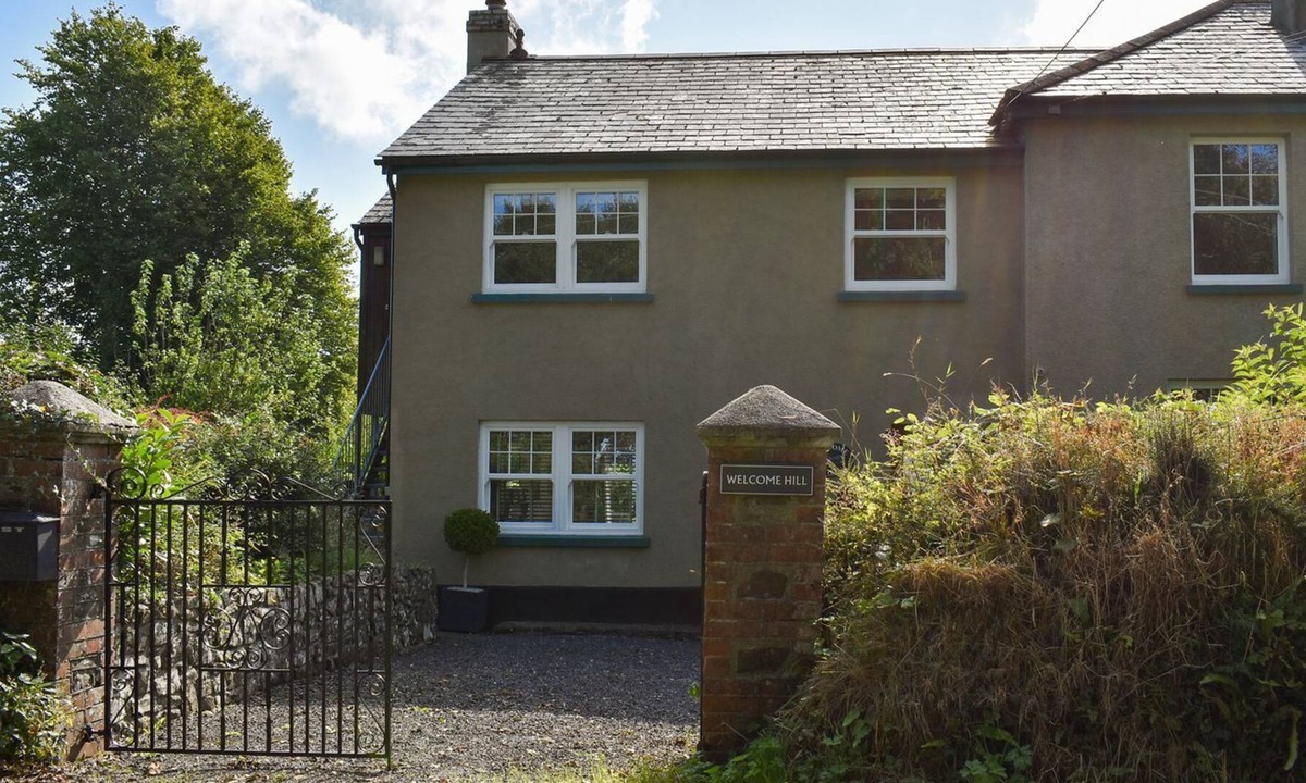 Shebbear Cottage | 2 bedroom accommodation in Shebbear