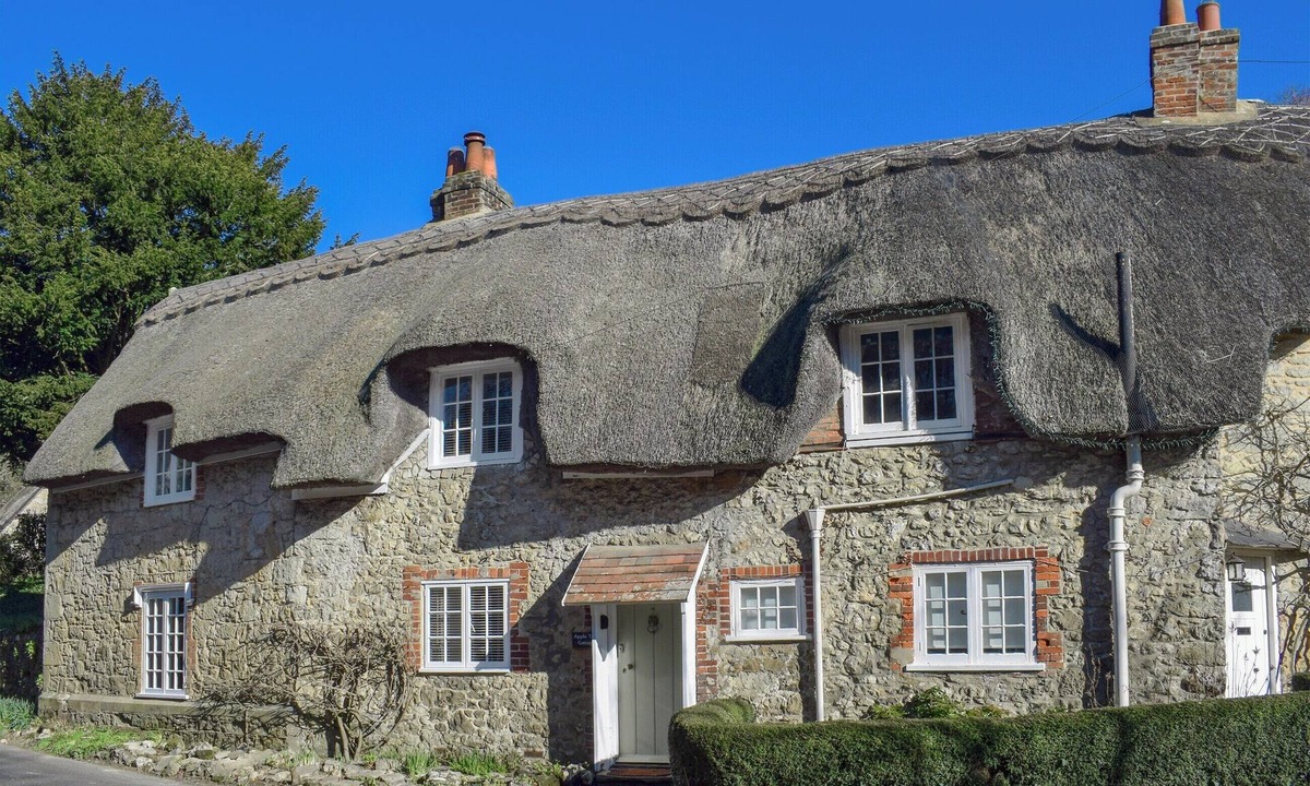 Shorwell Cottage | 2 bedroom accommodation in Shorwell