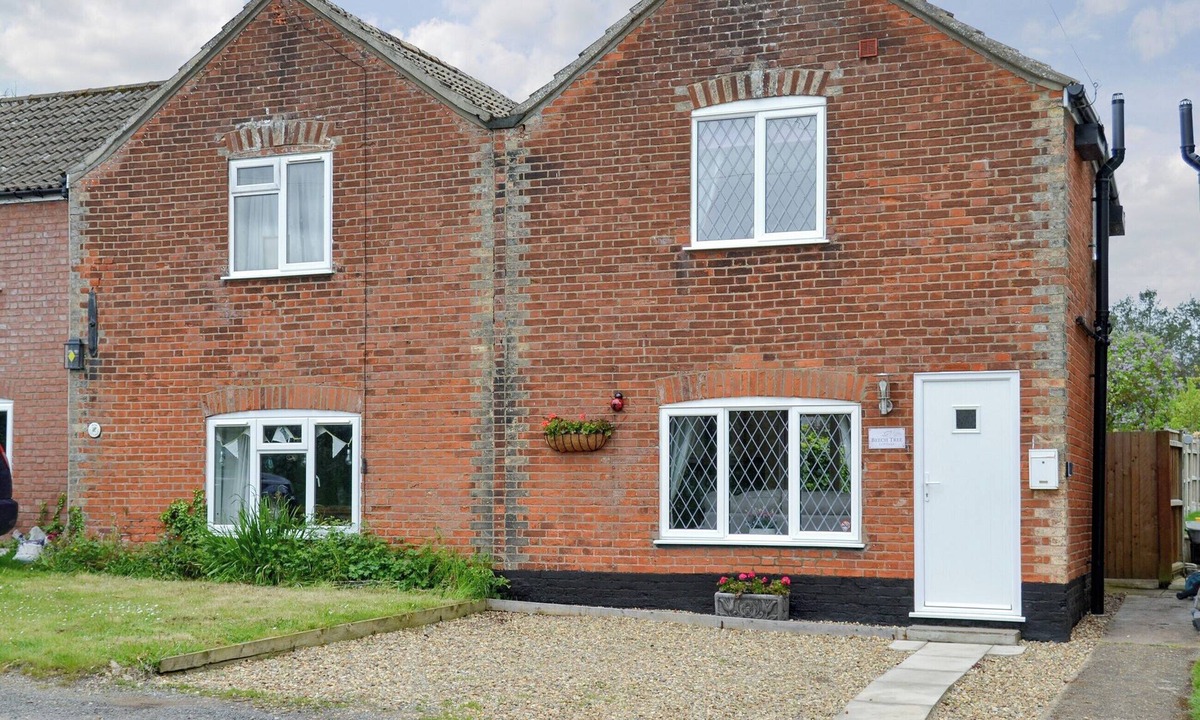 Horning Cottage | 2 bedroom accommodation in Horning, near Wroxham