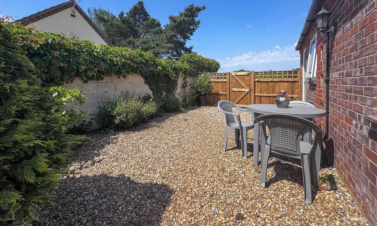 Norwich Cottage | 2 bedroom accommodation in Hevingham, near Wroxham
